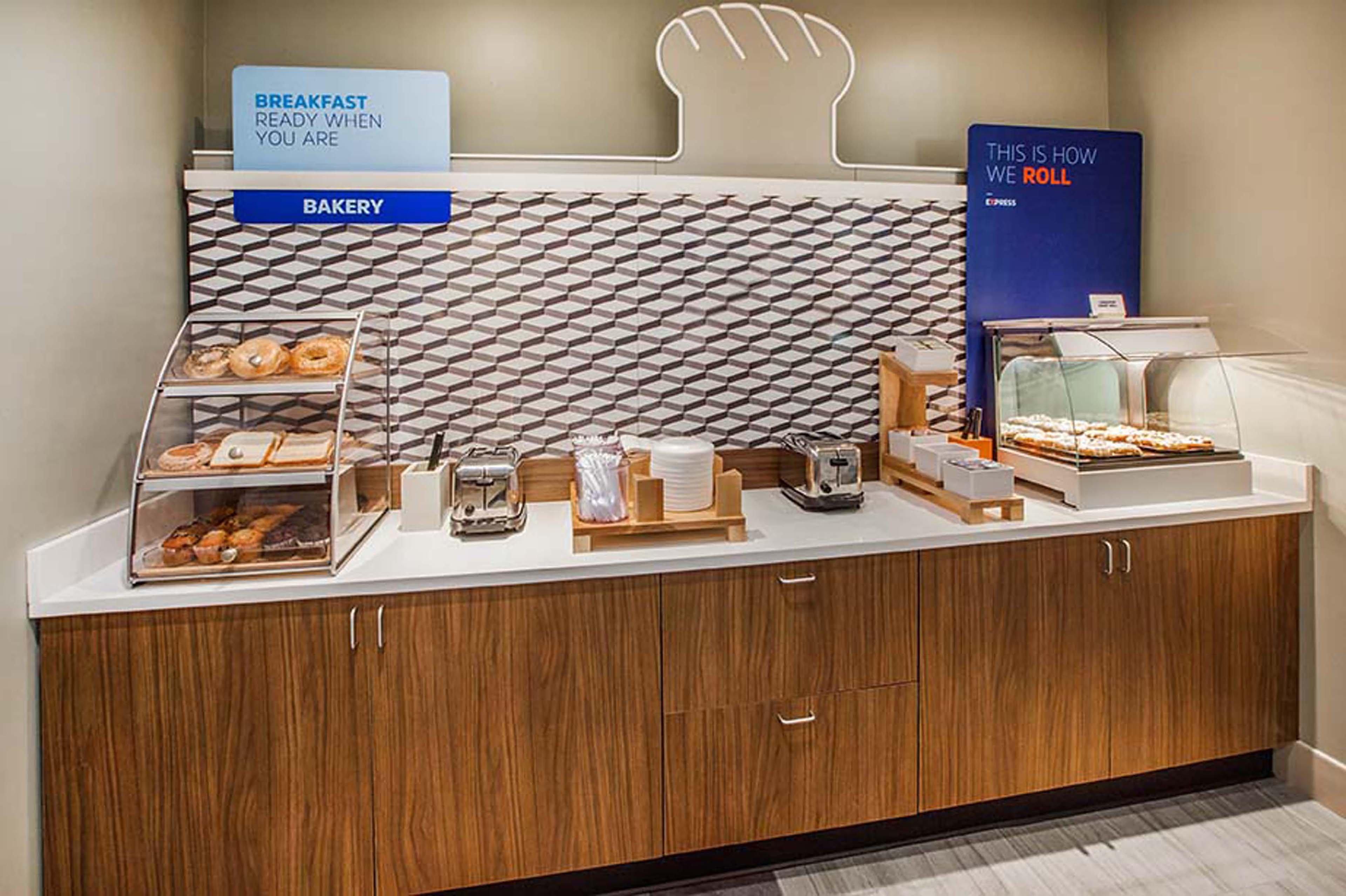 Holiday Inn Express Fullerton-Anaheim By Ihg Extérieur photo