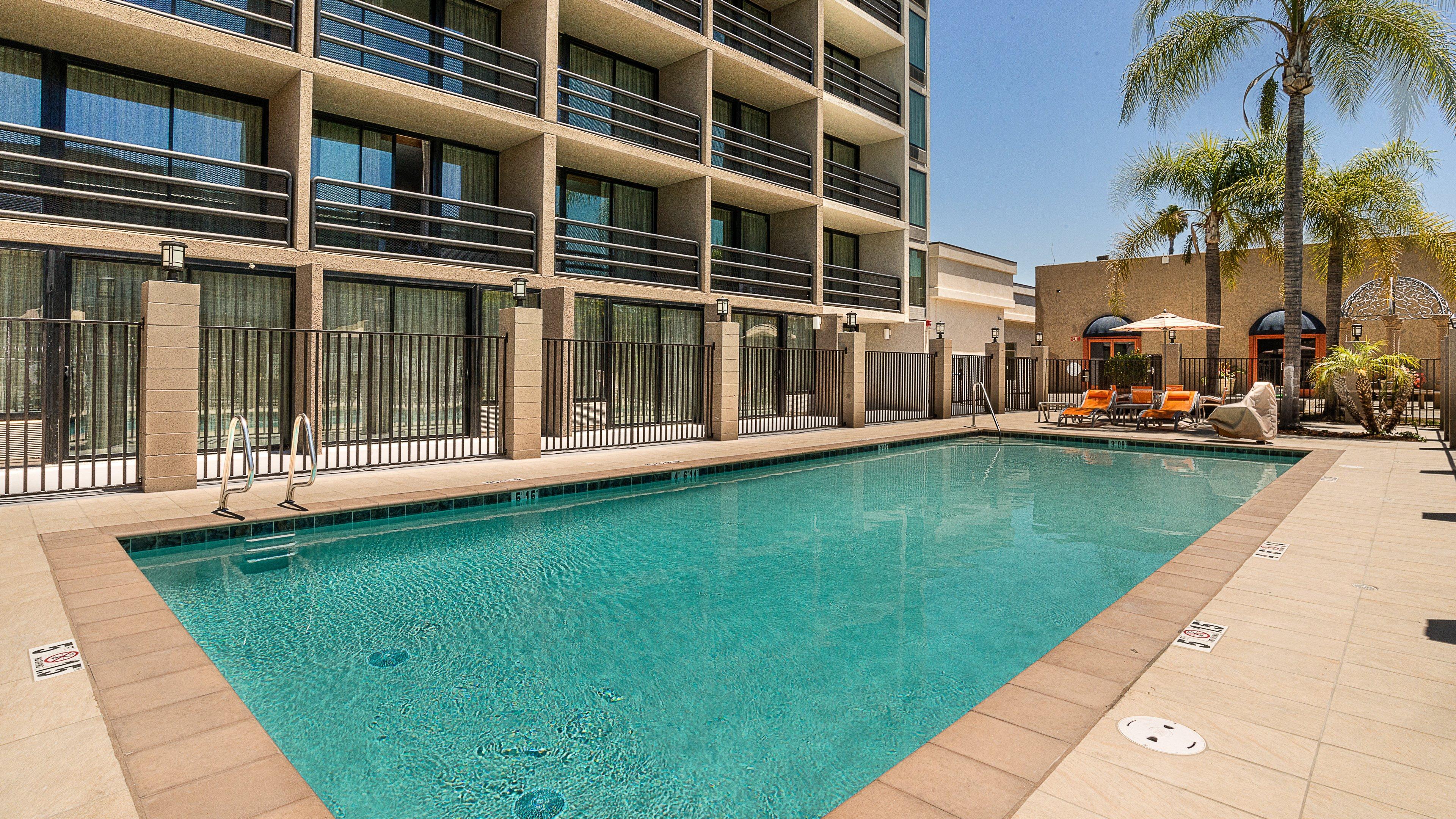 Holiday Inn Express Fullerton-Anaheim By Ihg Extérieur photo