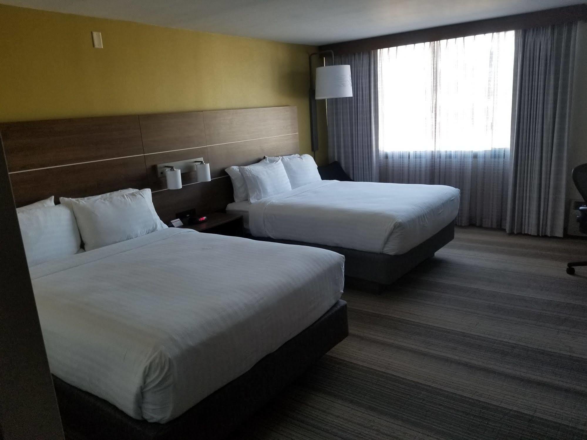 Holiday Inn Express Fullerton-Anaheim By Ihg Extérieur photo