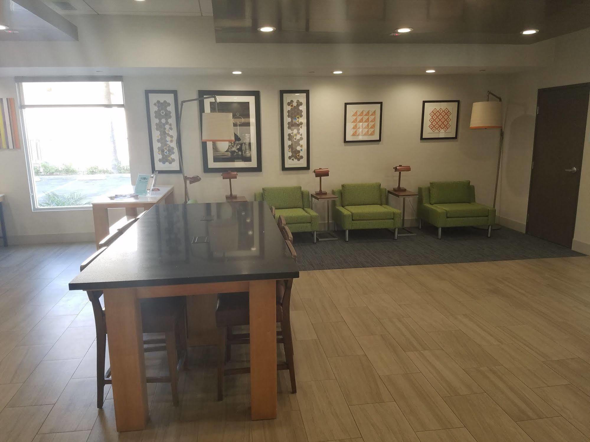 Holiday Inn Express Fullerton-Anaheim By Ihg Extérieur photo